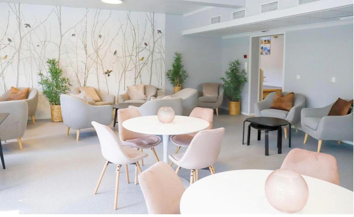 Husnes Sentrum Hotell Extérieur photo