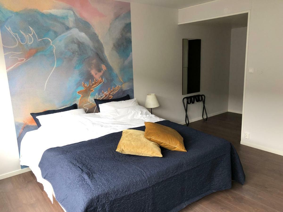 Husnes Sentrum Hotell Extérieur photo